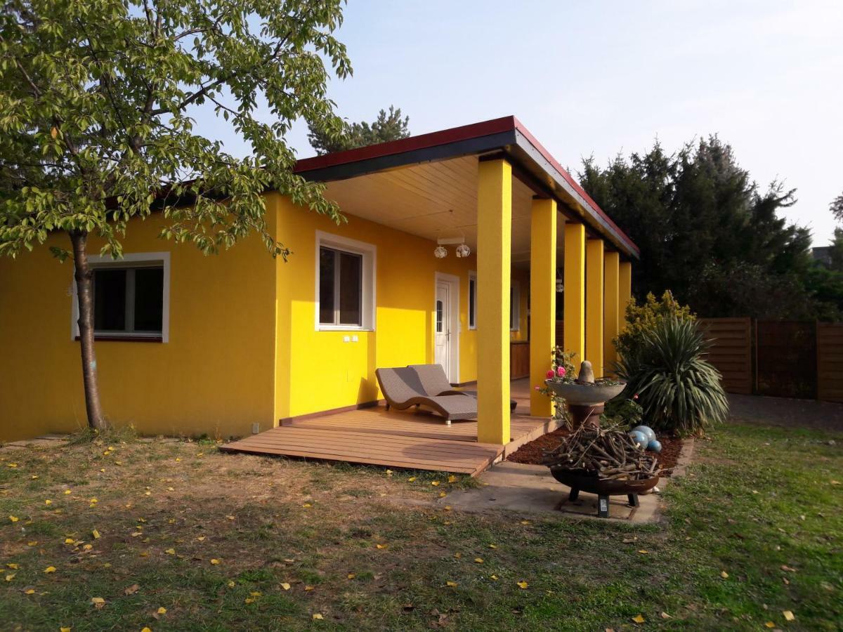 Bungalow At Lake Alte Donau Vienna Exterior photo